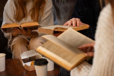 Por que a tradução de livros é essencial para o acesso à cultura