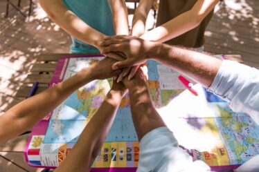 Por que a adaptação cultural é essencial na tradução