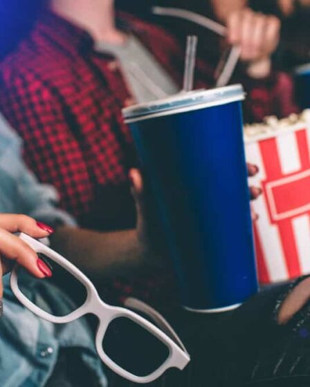Tradução de legendas e dublagens de filmes e séries: entenda como funciona