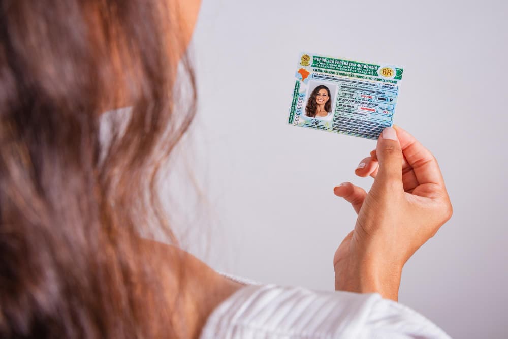 Tradução de carteira de motorista: quando é necessária e como fazer do jeito certo
