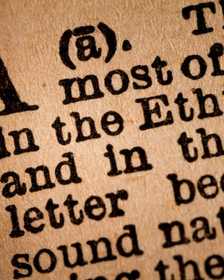 Descubra as línguas derivadas do latim e como elas moldaram o mundo moderno