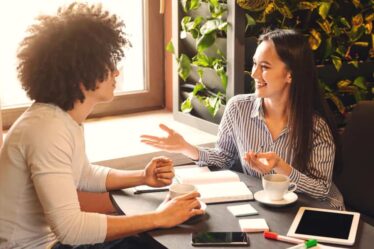 Como a tradução de gírias pode salvar (ou arruinar) sua mensagem em outro idioma