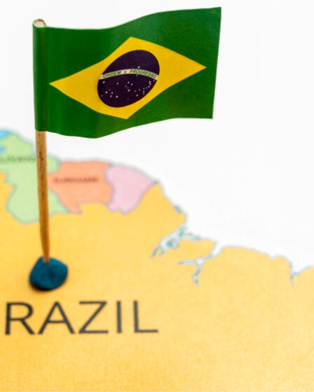 Brazil com Z está certo? Conheça os nomes de países em inglês