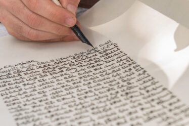 Onde encontrar tradução juramentada em hebraico