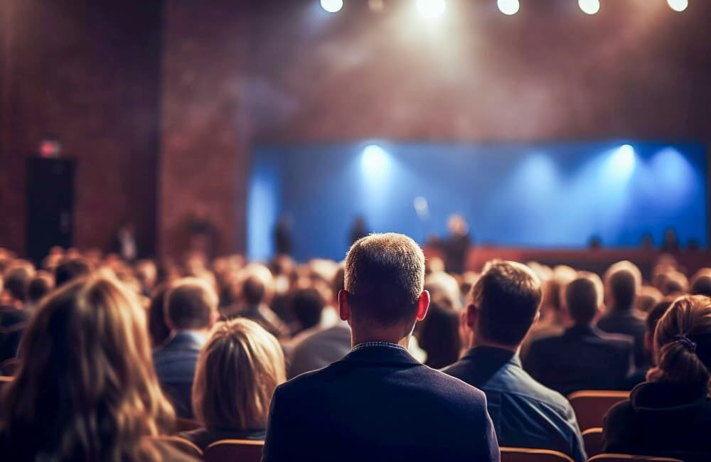 5 erros ao contratar um tradutor para evento