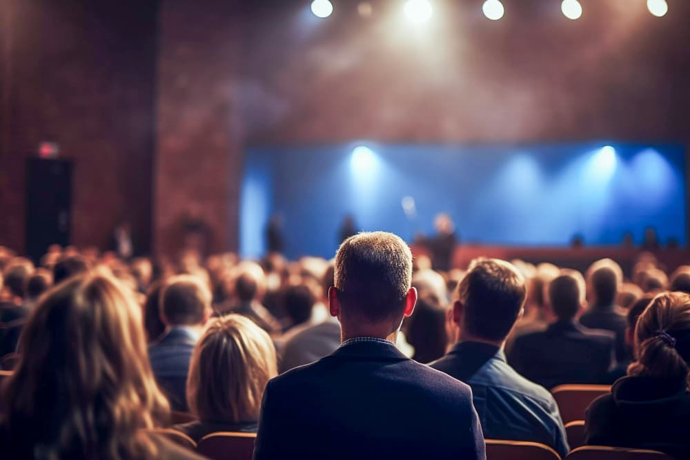 5 erros ao contratar um tradutor para evento