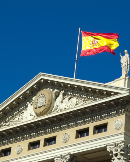 Onde contratar tradução científica do espanhol com segurança